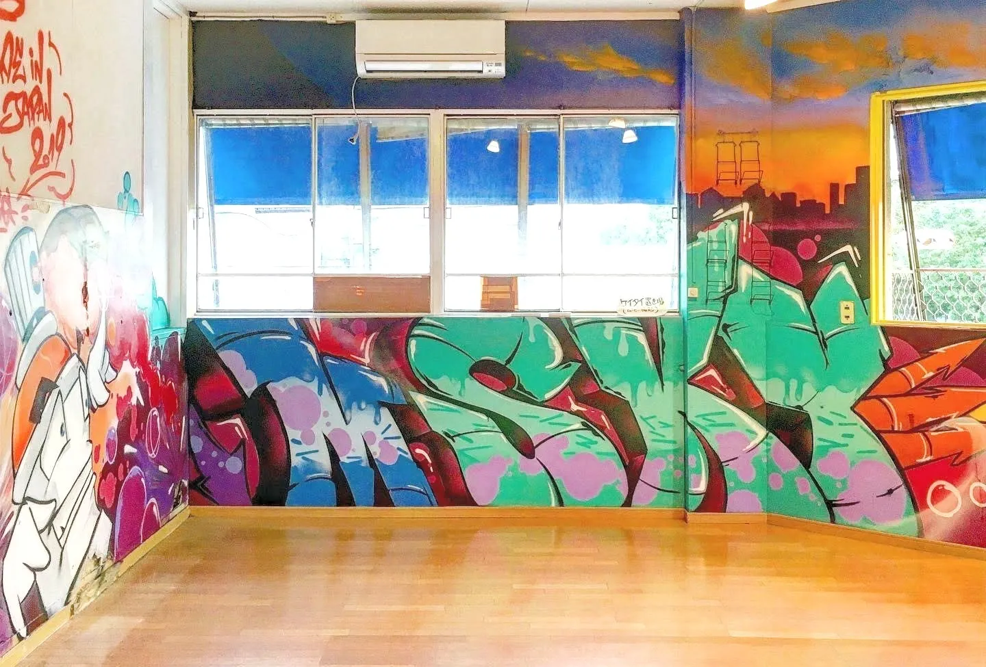 踊る前に、気持ちが上がる壁|兵庫県