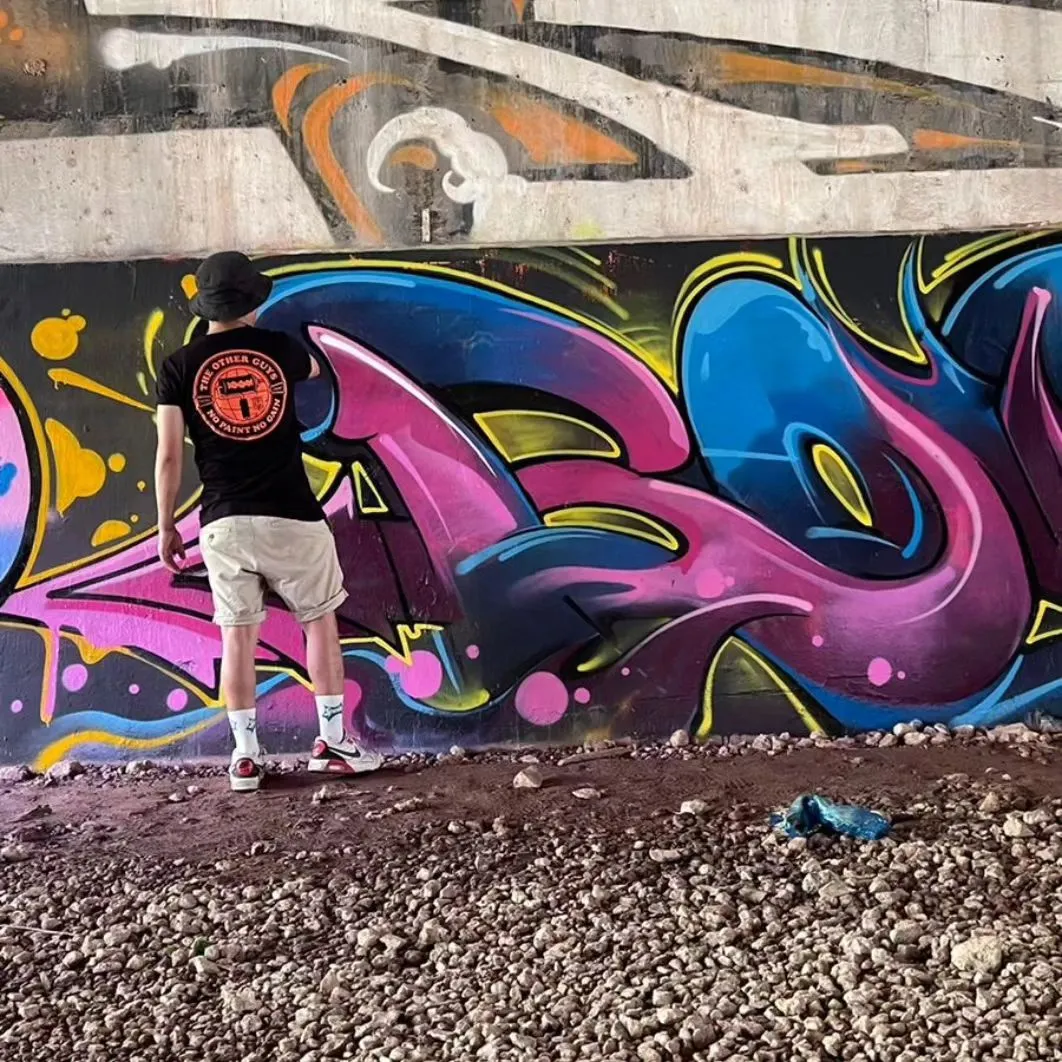 中国で開催される世界的なグラフィティアートイベントに参加して...