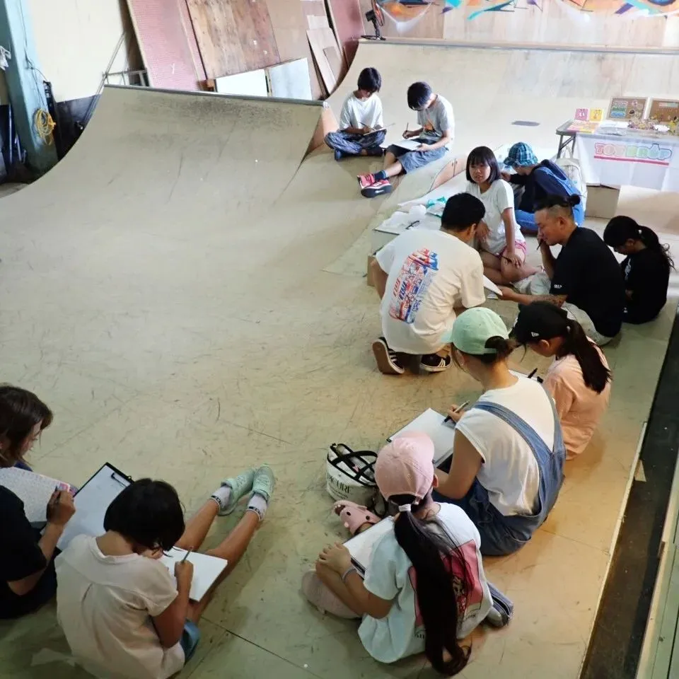 姫路スケボーパークでのグラフィティワークショップを終えました...