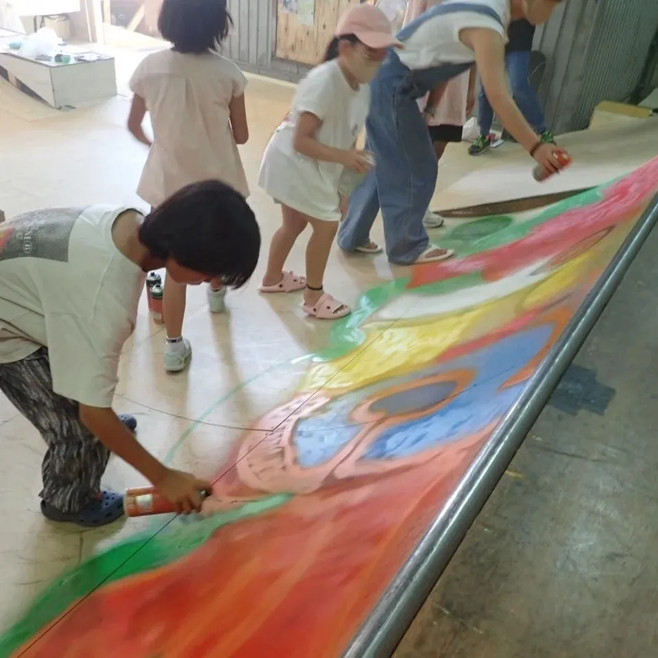 姫路スケボーパークでのグラフィティワークショップを終えました...