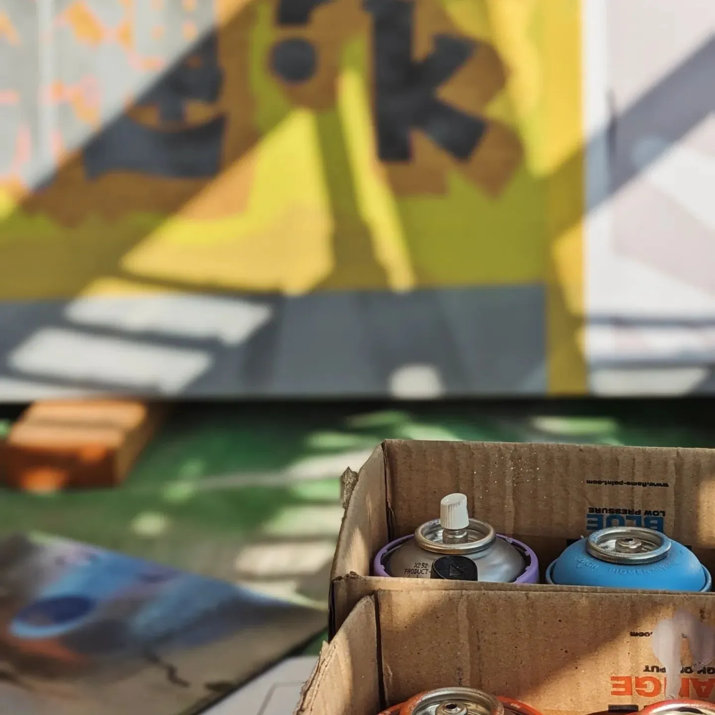 笑うアートマンションと10人の住人展の制作協力をさせていただ...