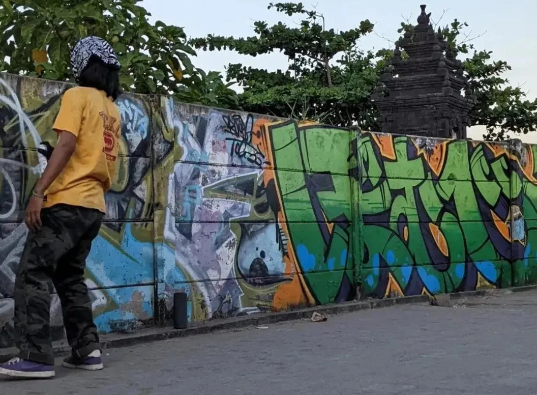 BOMBGWORLD 壁画案件募集中!☝️