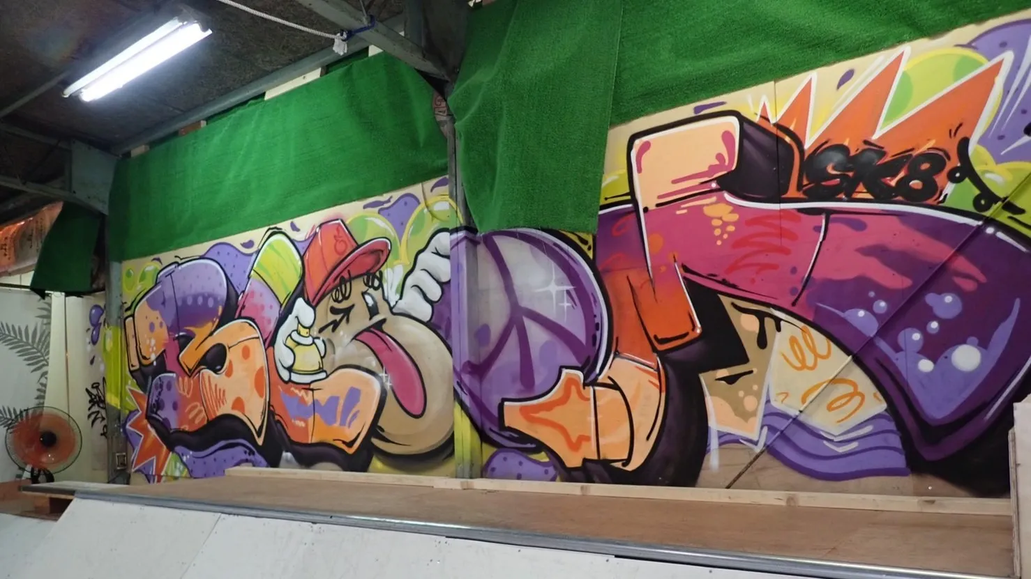 音が鳴っていない時間にも、熱が残る壁｜兵庫県