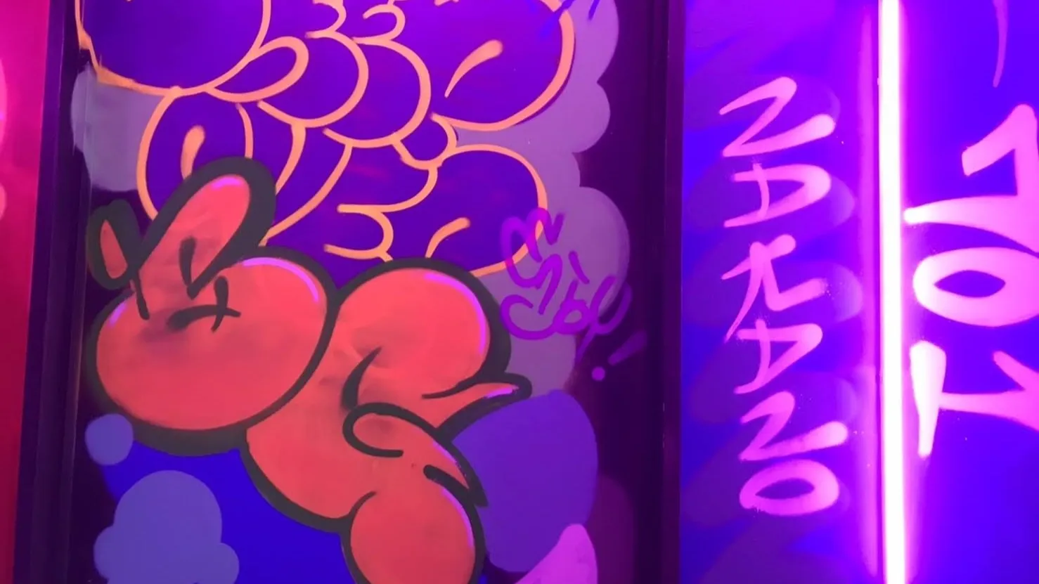 扉をくぐった瞬間、空気が切り替わるホテルエントランス|東京都