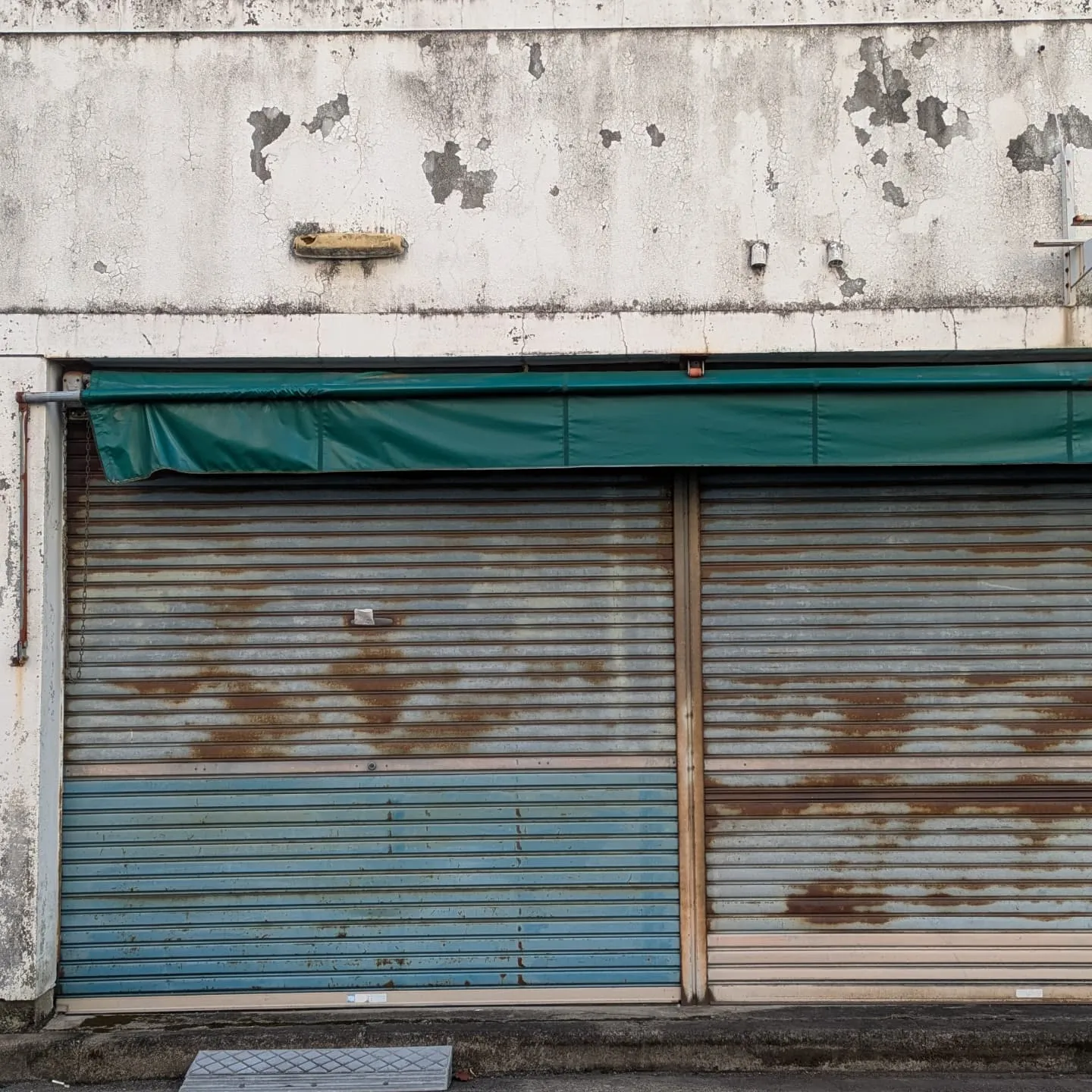 🚩BOMBG に描いてほしい壁の写真、募集します!