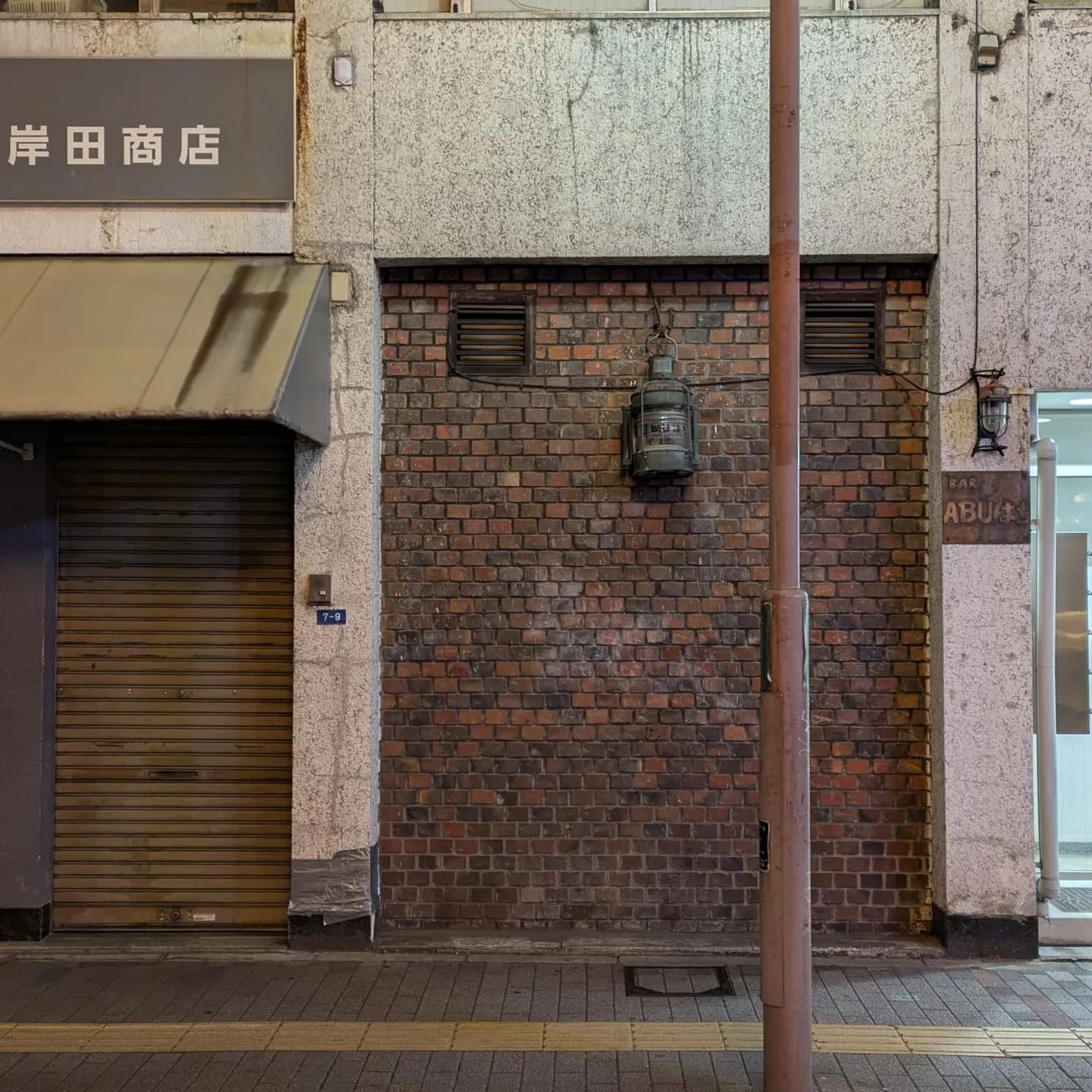 🚩BOMBG に描いてほしい壁の写真、募集します!