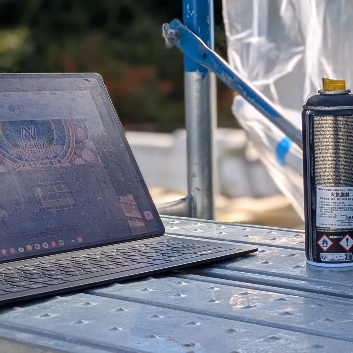 壁画、描き替えてくれへん?って頼まれて…