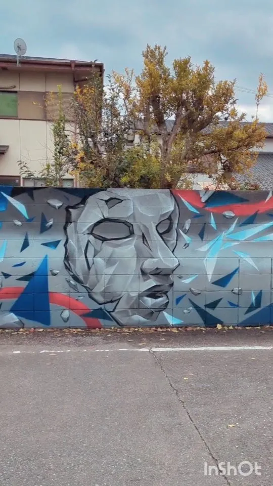 佐賀県多久市で制作！パワフルな26mの壁！